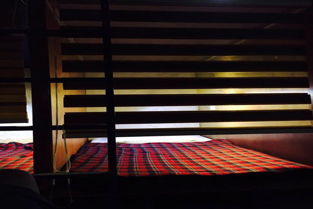 Wire Hostel Patong Exterior photo