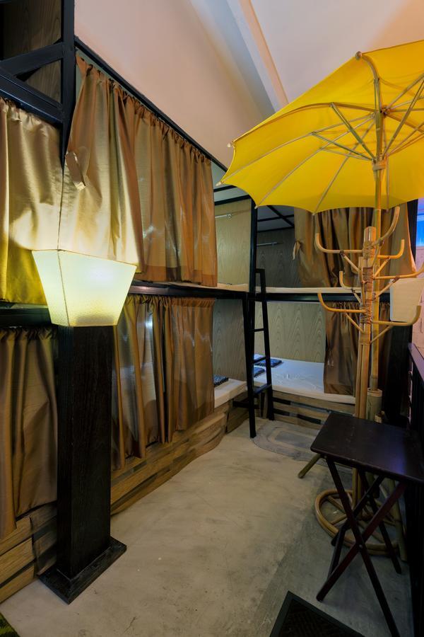 Wire Hostel Patong Exterior photo